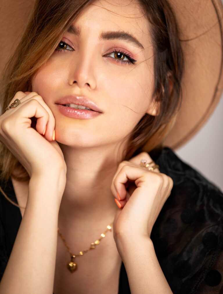 joyas y maquillaje