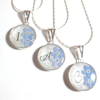 Dije con Inicial y Cadena de 45 cm "Colección Nomeolvides" - Plata 925