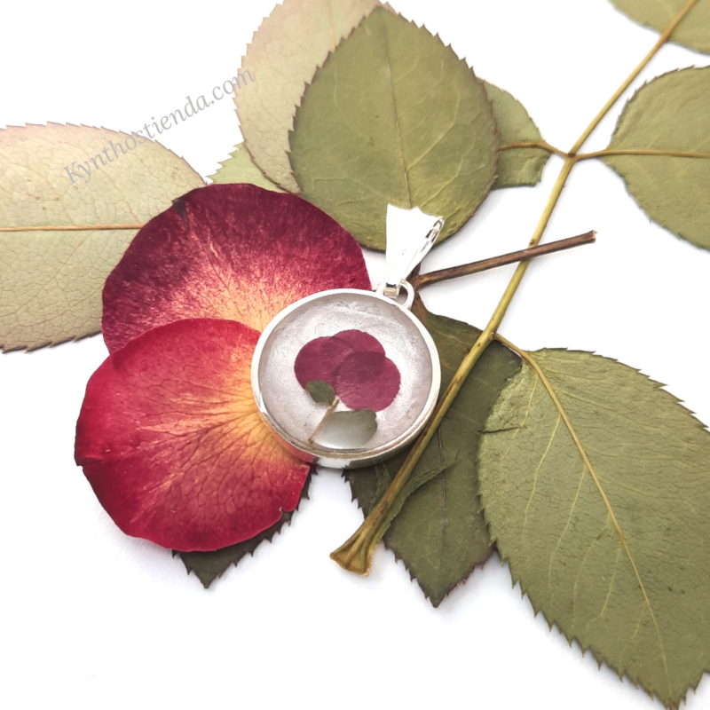 Dije Pétalos de Rosa Rococó Roja- Plata 925