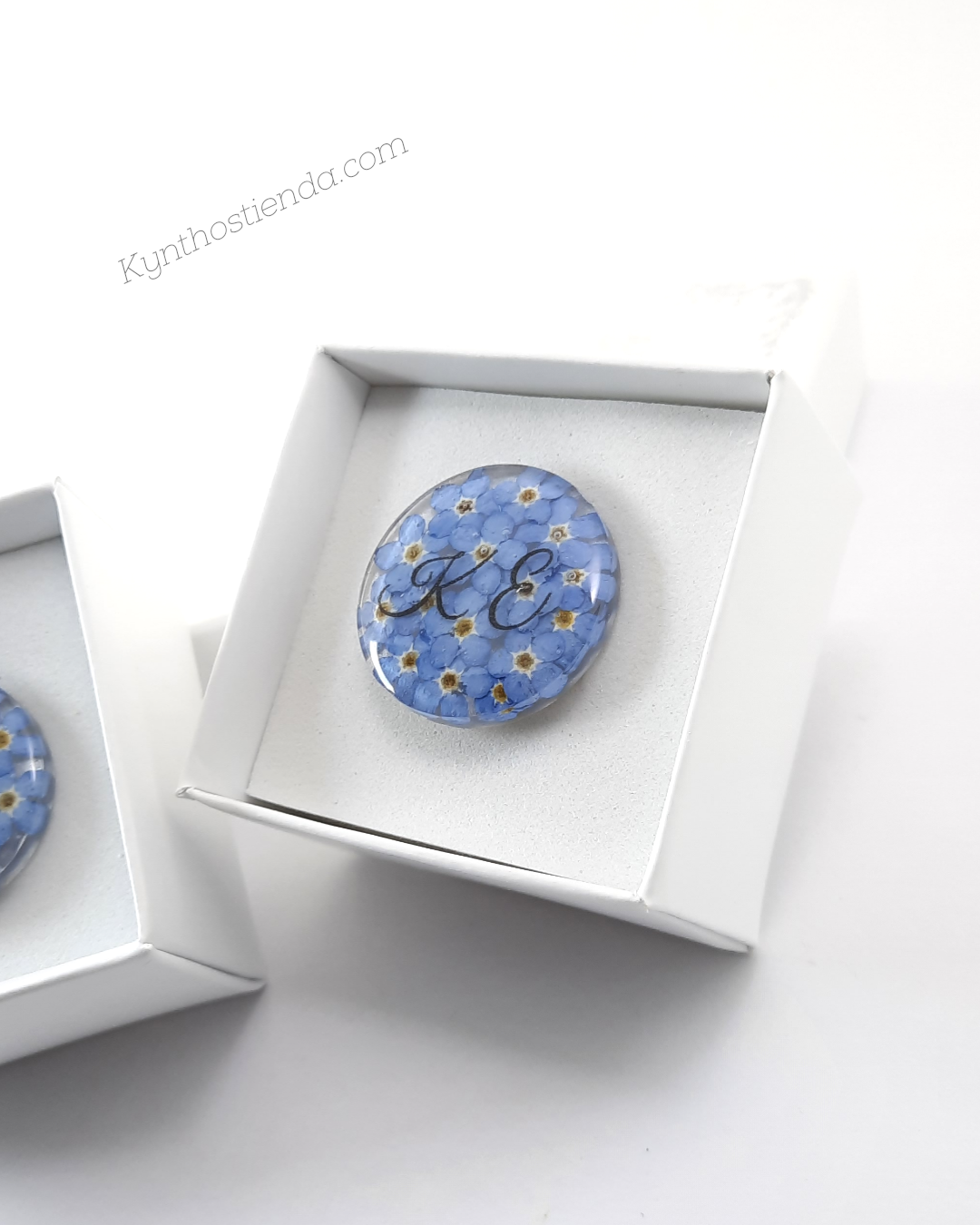 Broche Personalizado con Nomeolvides - 25 mm