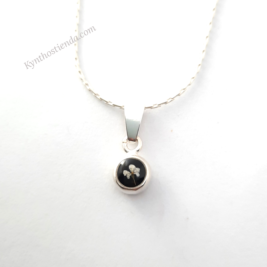 Dije Microflores Blancas 7 mm - Noche - Colección Pureza - Plata 925